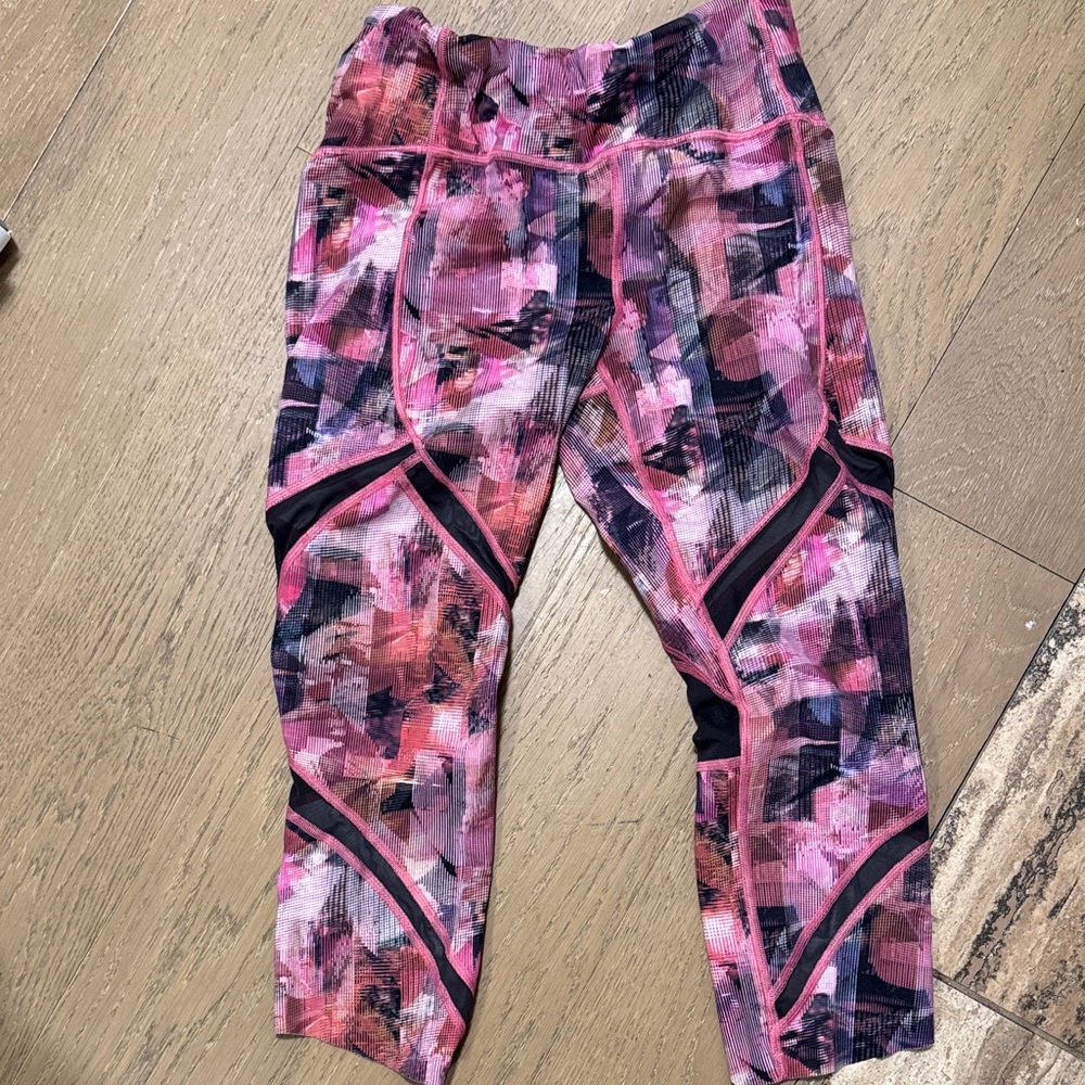 Lululemon Athletica Pink Abstract Capris